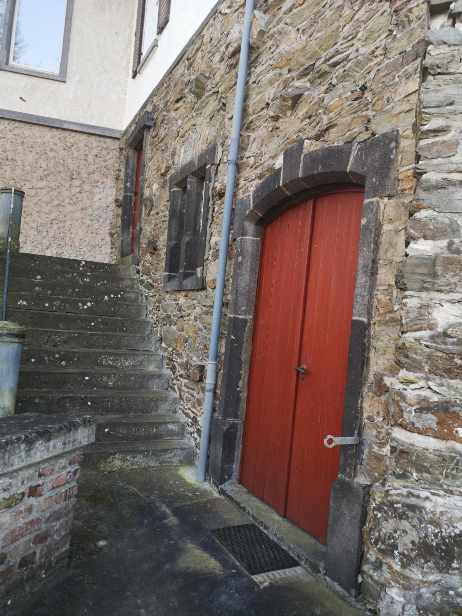 Little Rhineview Chateau